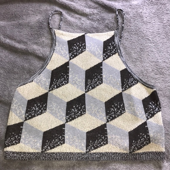 Silence + Noise crop top - Picture 1 of 3